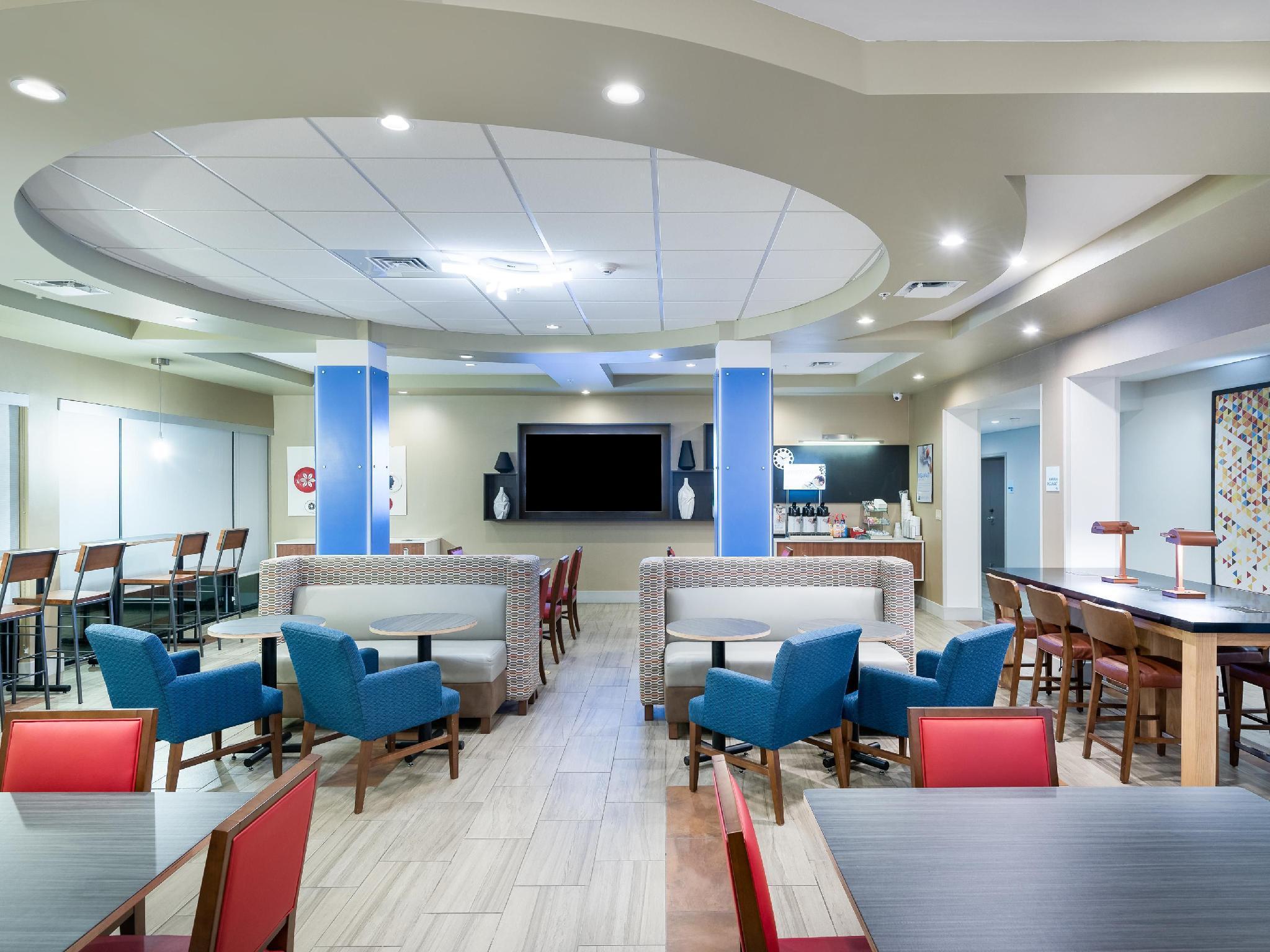 Holiday Inn Express & Suites Lakeland South, An Ihg Hotel Buitenkant foto