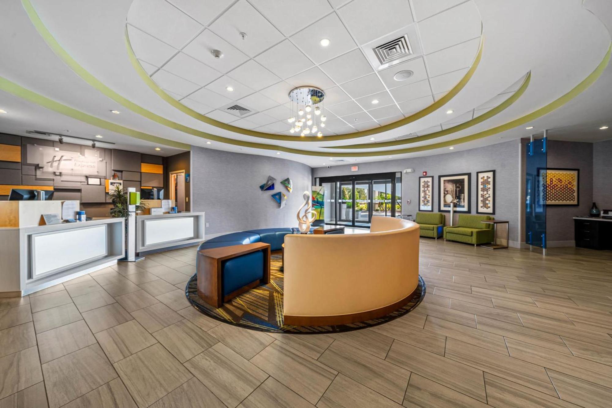 Holiday Inn Express & Suites Lakeland South, An Ihg Hotel Buitenkant foto